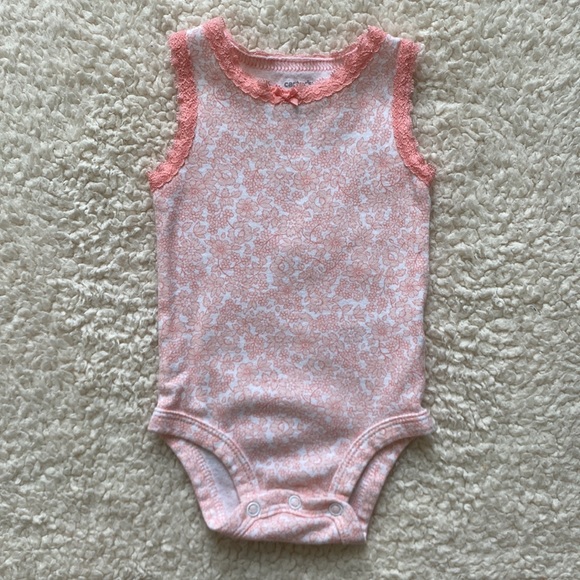 *EUC* Carter’s Baby Girl Sleeveless Floral Print Lace Trimmed Onesies (5-Pack) - Picture 4 of 16